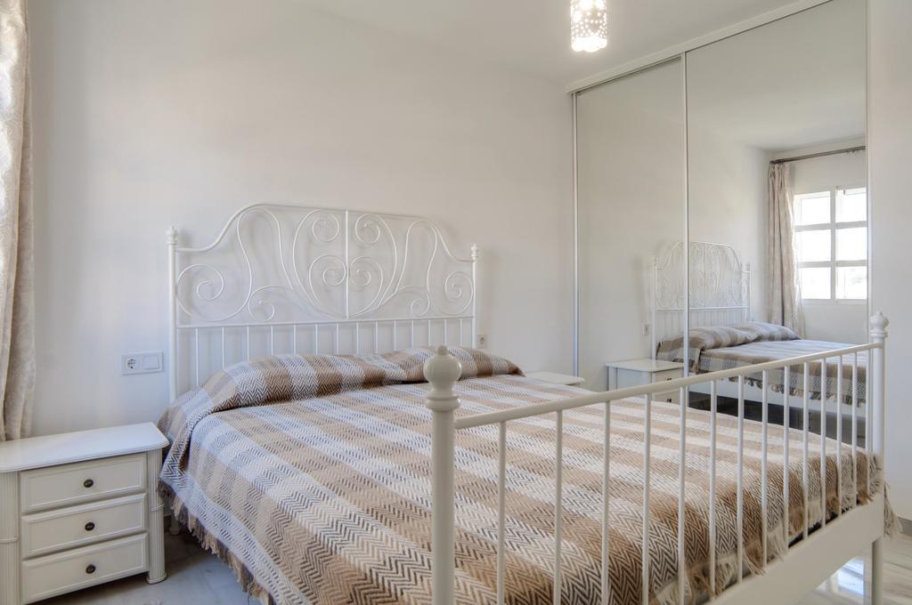 Marina Del Sol Apartment By Rafleys Fuengirola Exteriör bild