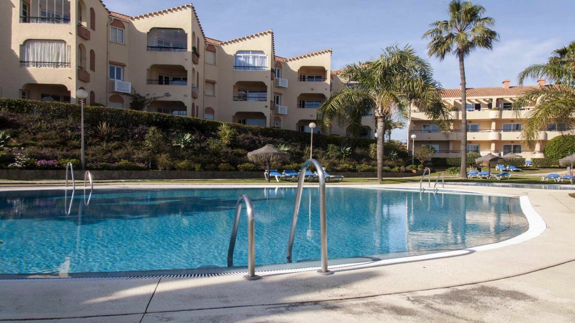 Marina Del Sol Apartment By Rafleys Fuengirola Exteriör bild